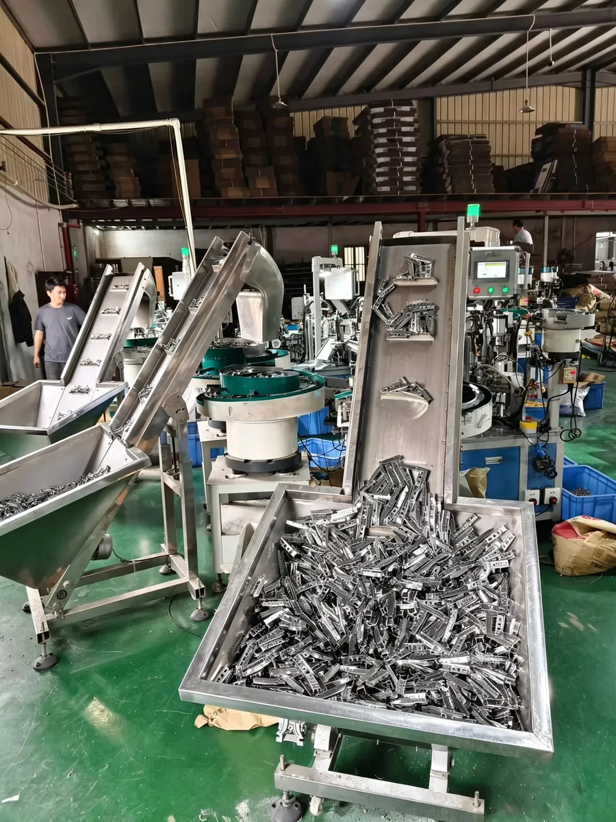 Component feeding line